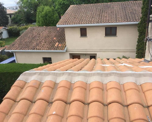 Le couvreur à Le Bouscat